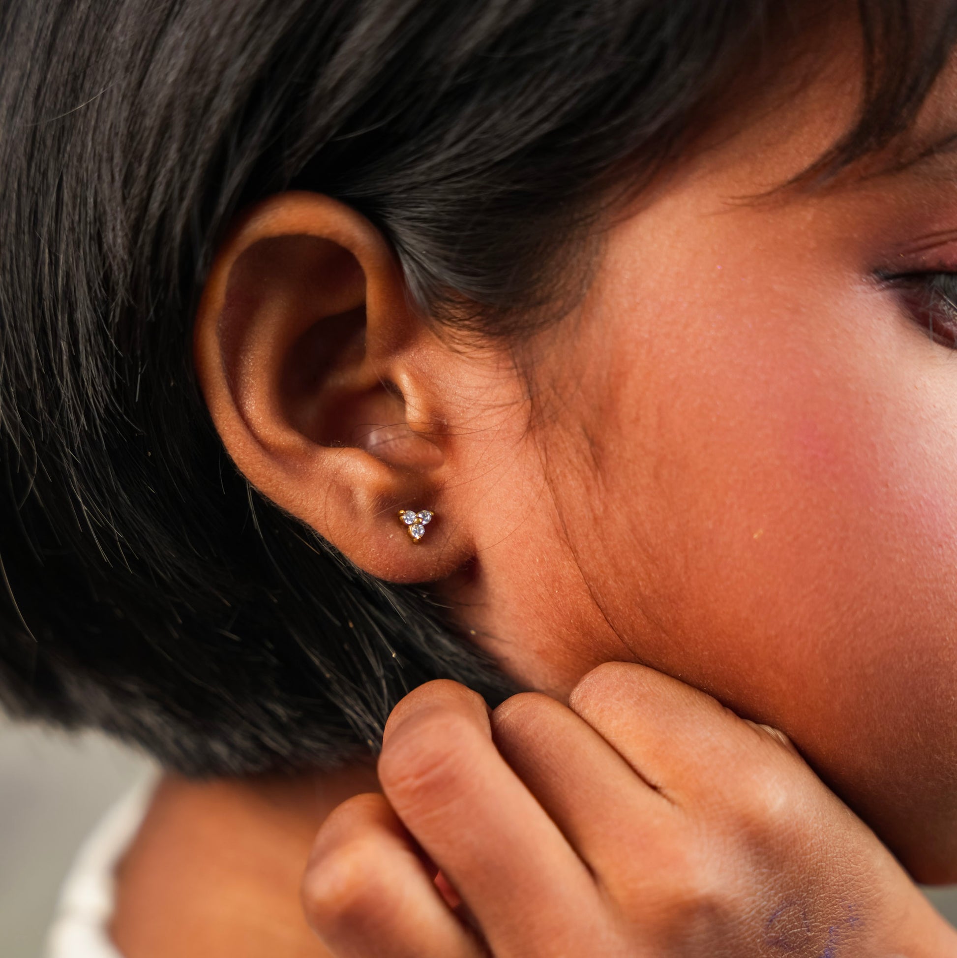 ट्रायो डायमंड स्टड इयररिंग