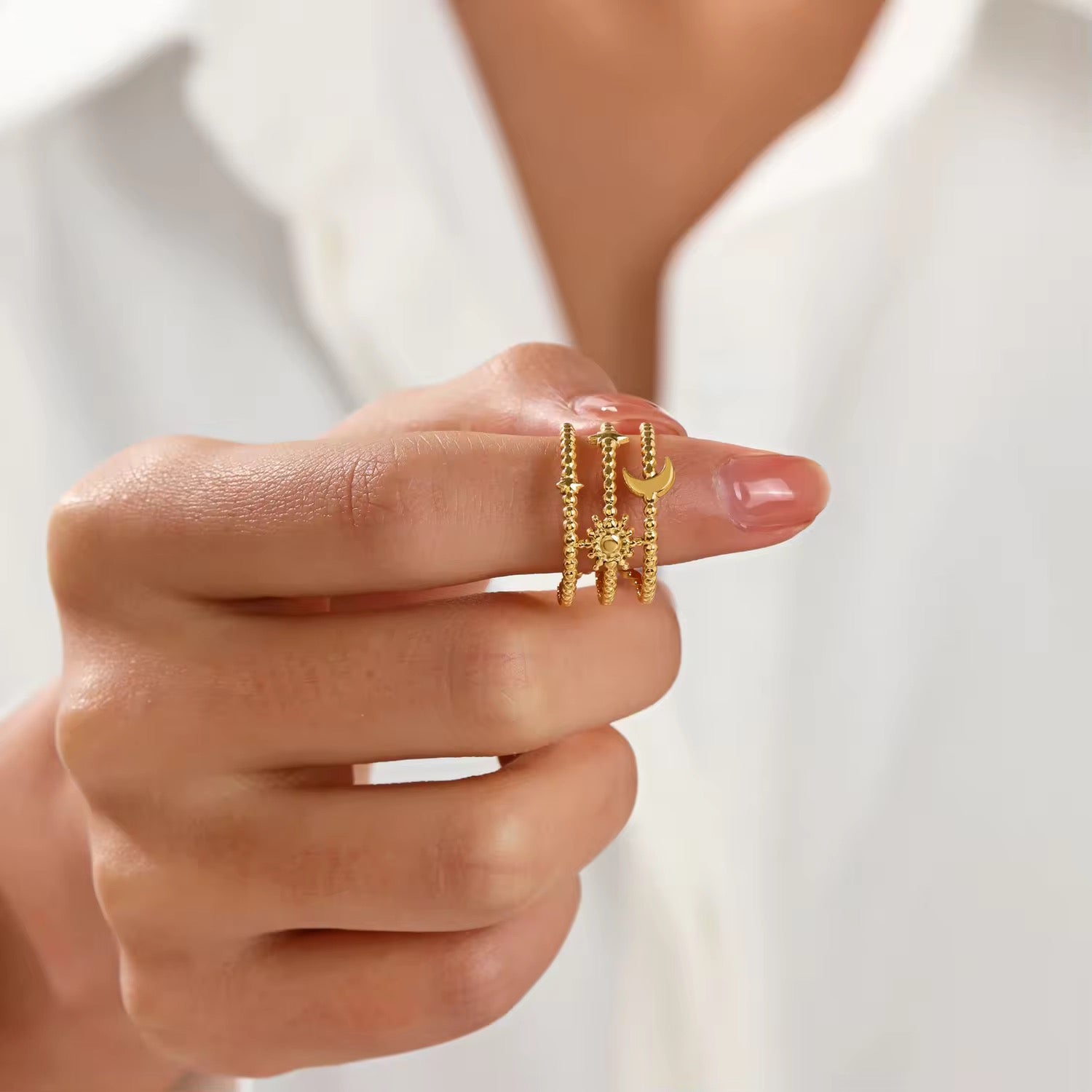 लूना स्तरित आकार बदलने योग्य अंगूठी