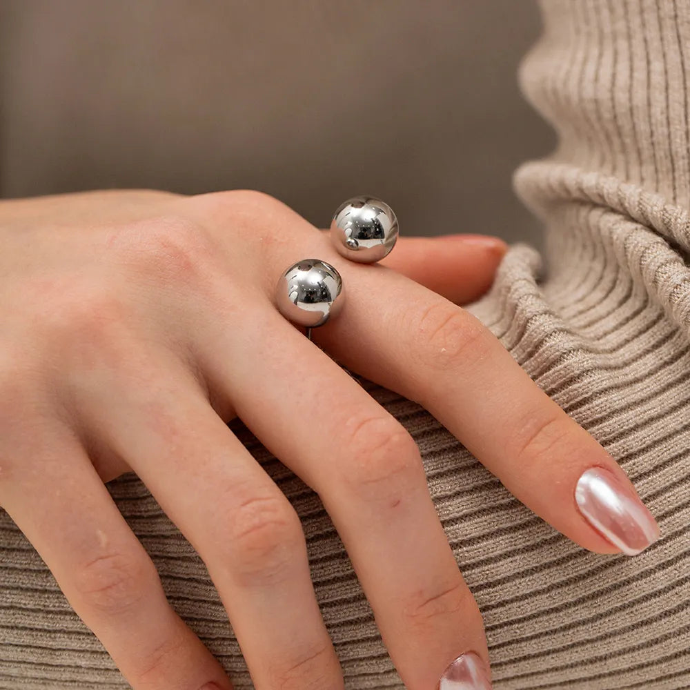 Orb Statement Resizable Ring