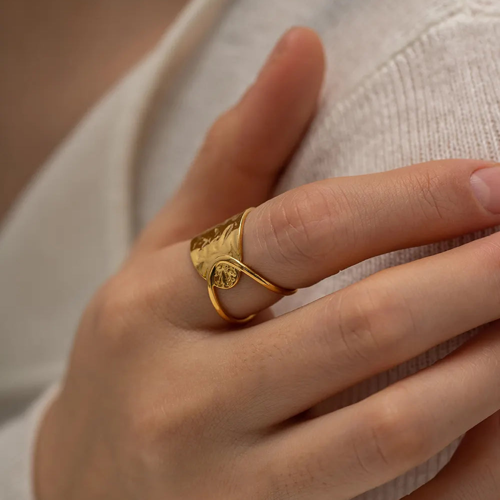 स्टेटमेंट आकार बदलने योग्य रिंग