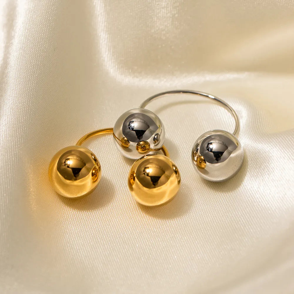 Orb Statement Resizable Ring