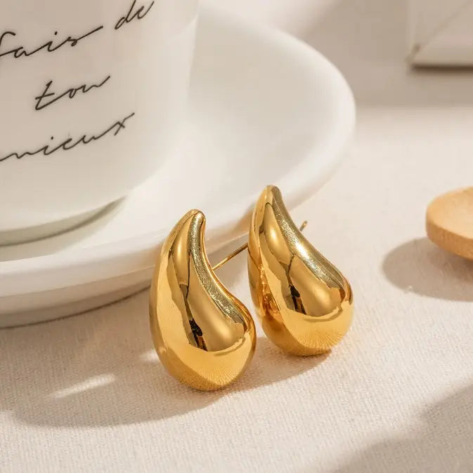 Water Drop Lightweight Earring - Medium