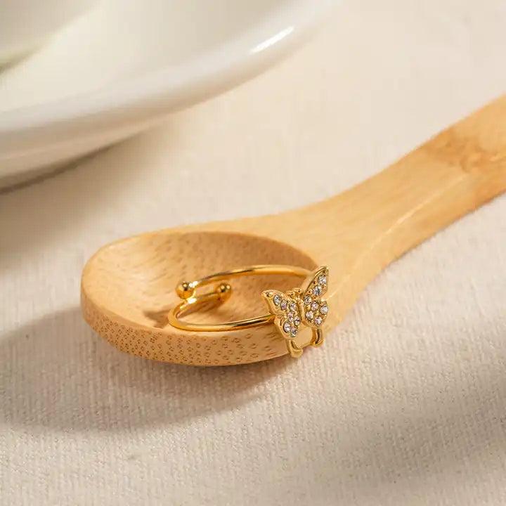 तितली आकार बदलने योग्य अंगूठी