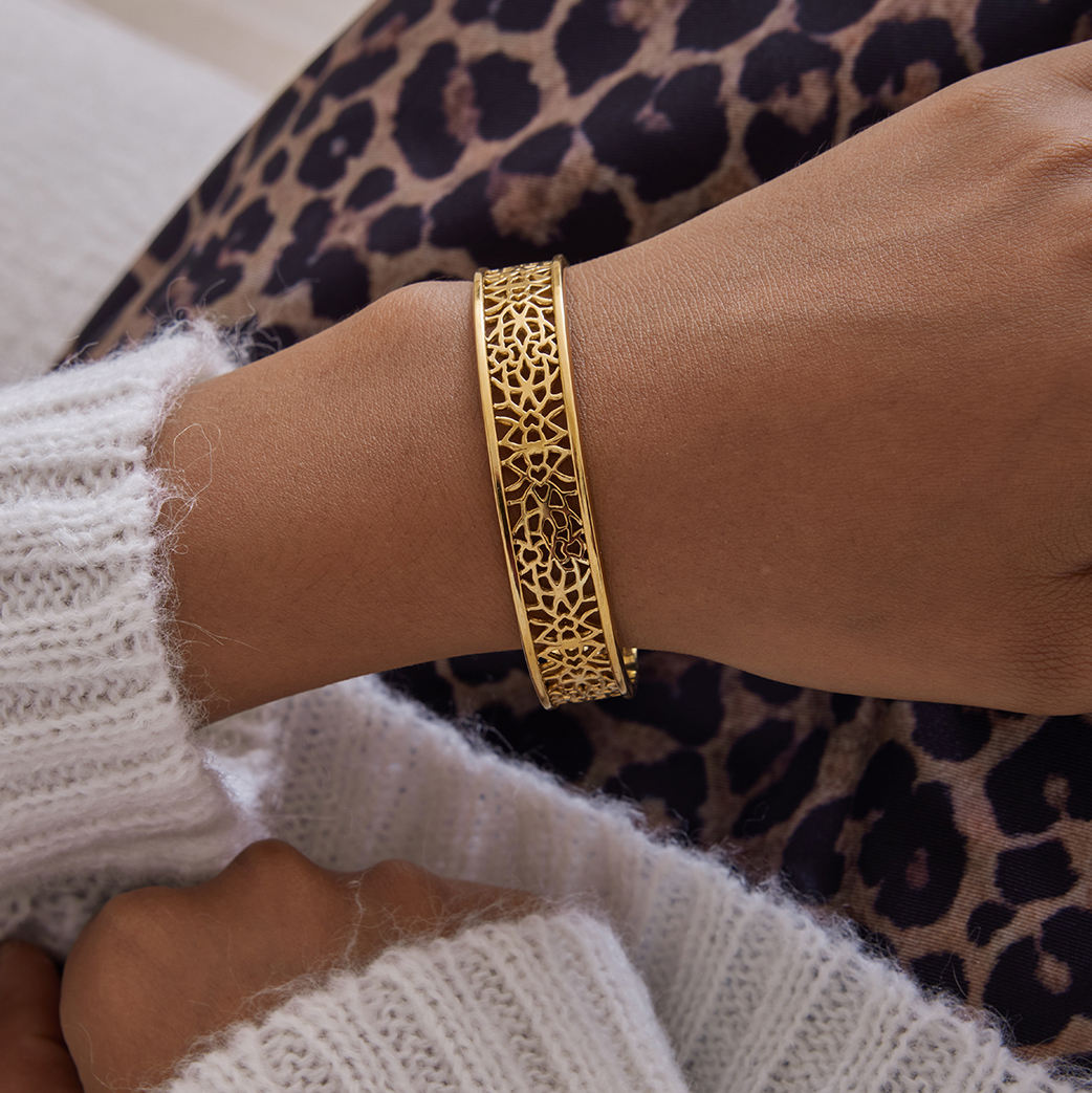 Royal Textured Bangle