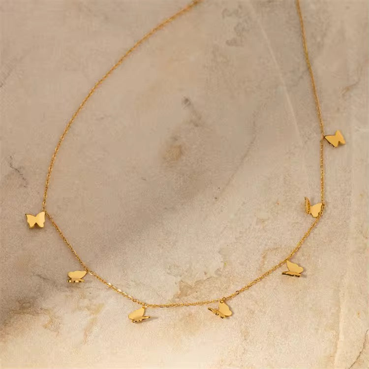 सुंदर तितली हार