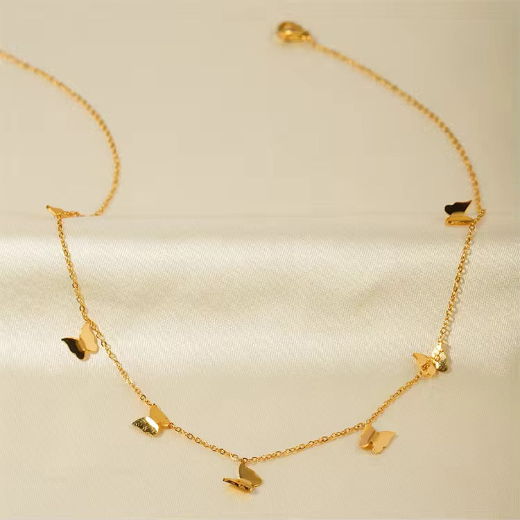 सुंदर तितली हार