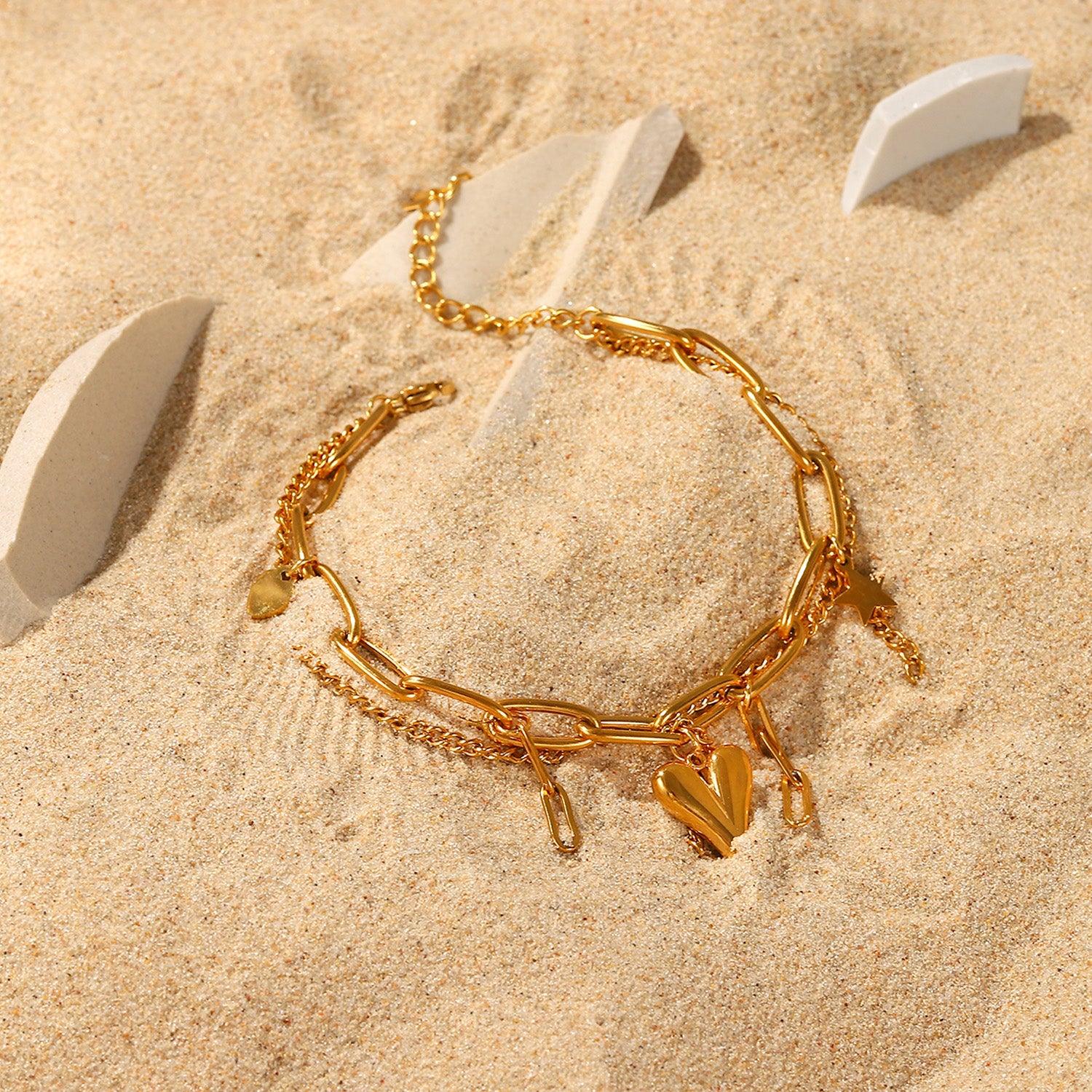 चंकी लेयर्ड हार्टी ब्रेसलेट