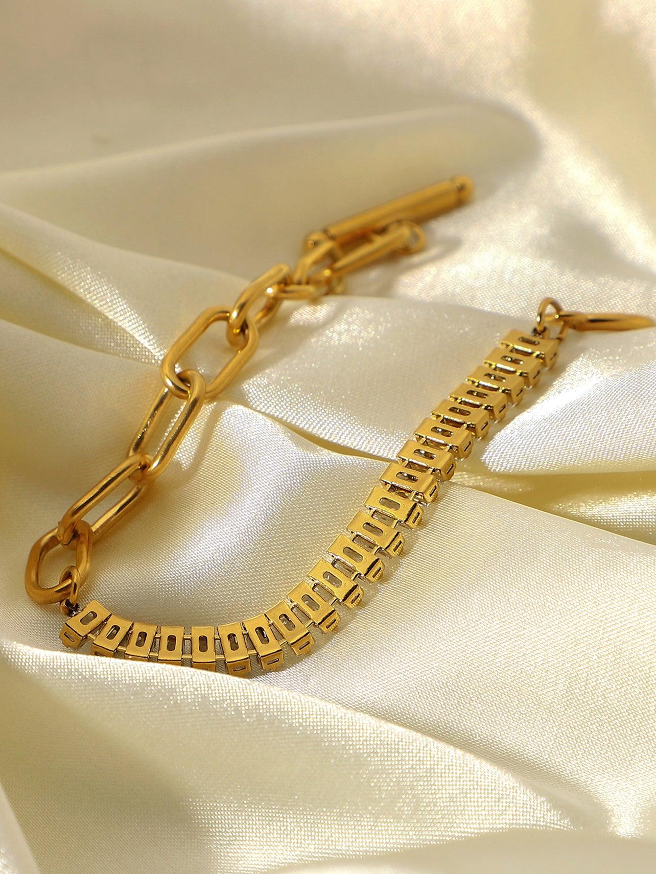 आधा चेन आधा ज़िरकोनिक बकल ब्रेसलेट