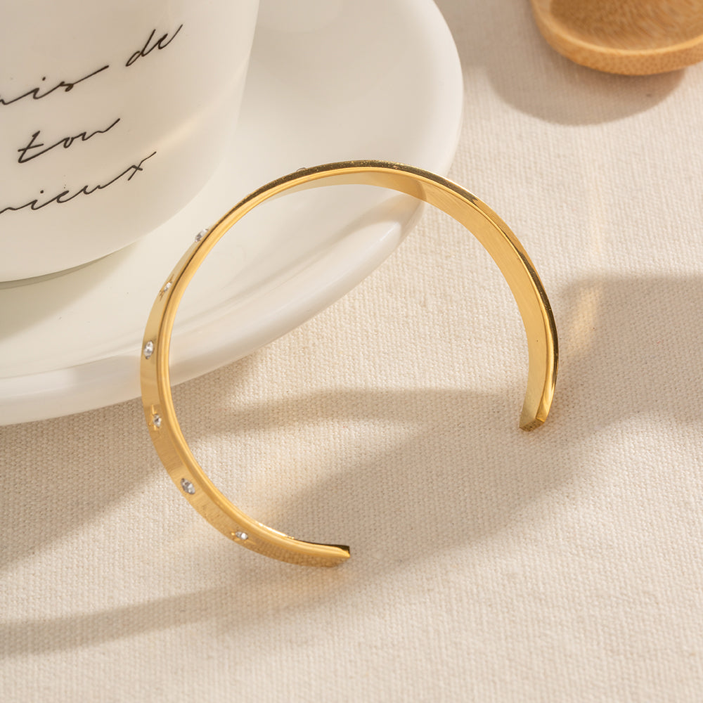 तारों वाला कड़ा चूड़ी