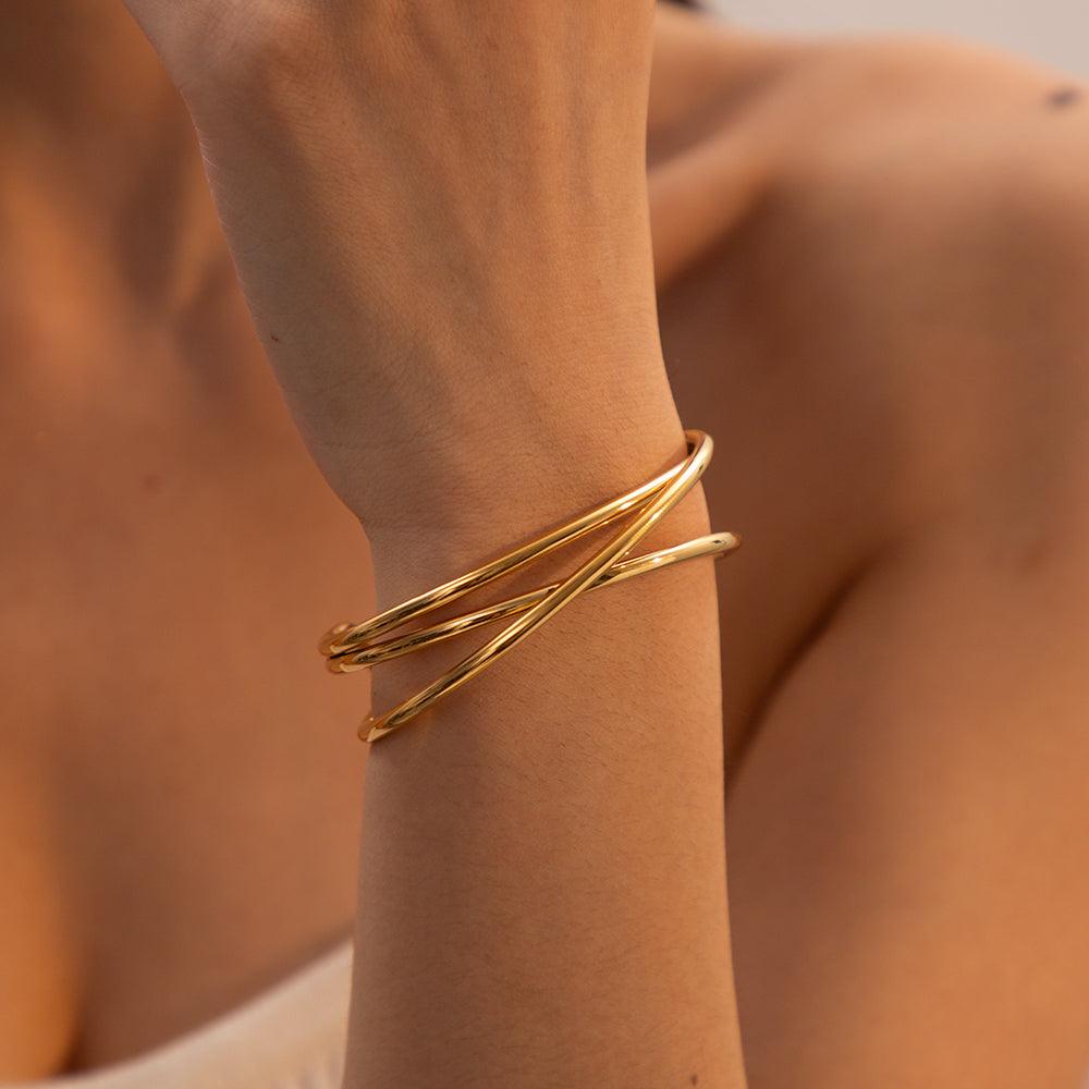 Criss Cross Signature Bangle Kada - Main Image