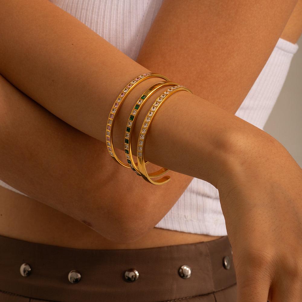 रॉयल ज़िरकोनिया कड़ा चूड़ी