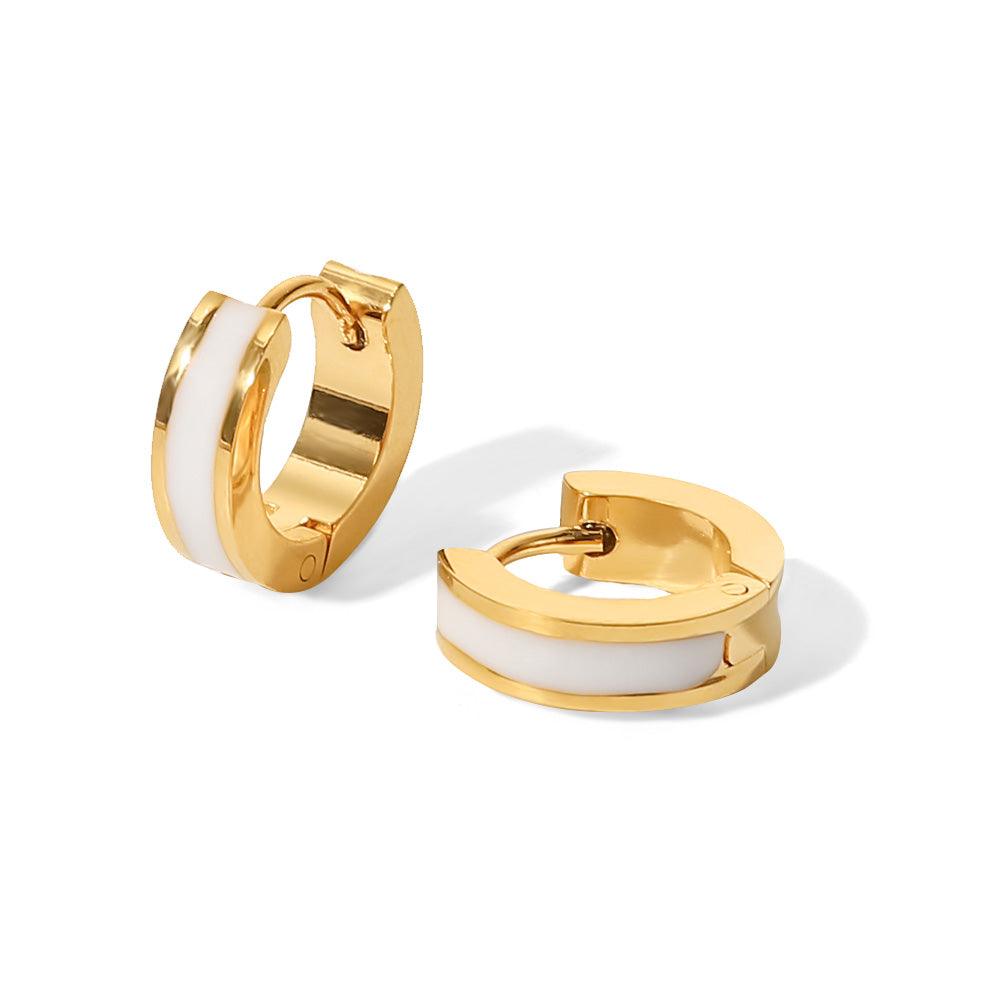 रिया पॉप हूप इयररिंग