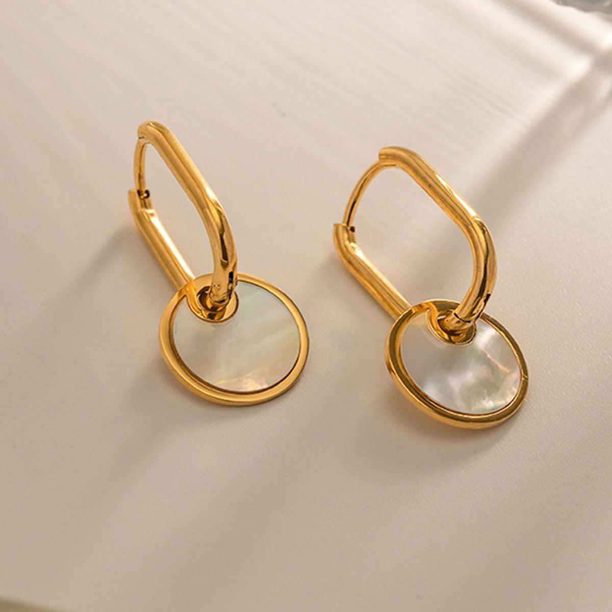 शैल गोल हैंगिंग हूप इयररिंग