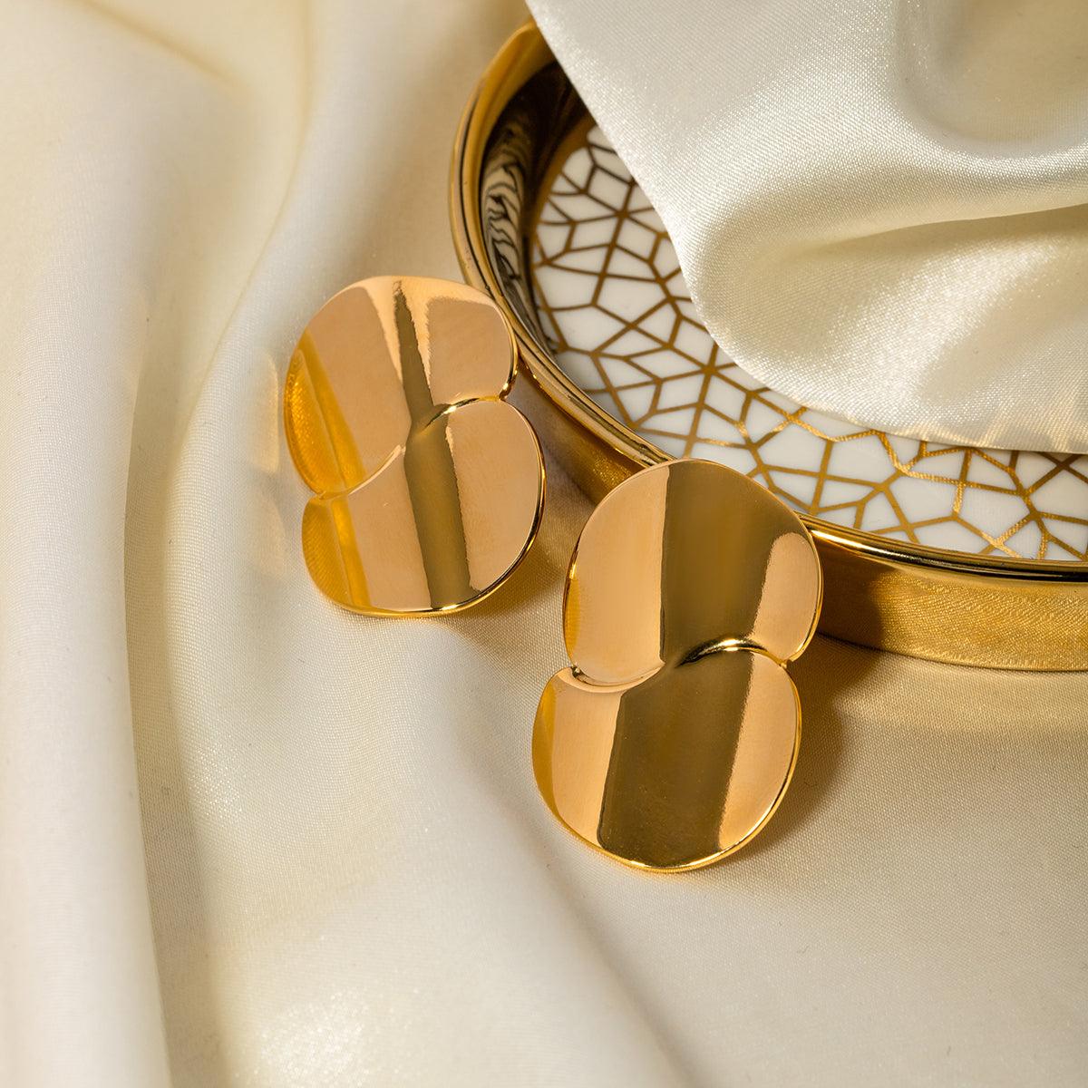 चंकी लेयर्ड कर्वी इयररिंग