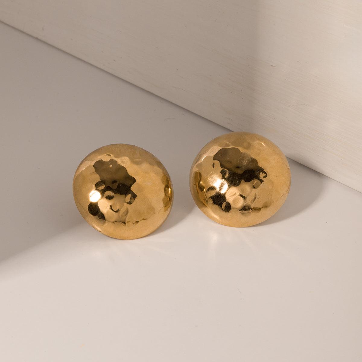 टेक्सचर्ड गोल स्टेटमेंट इयररिंग