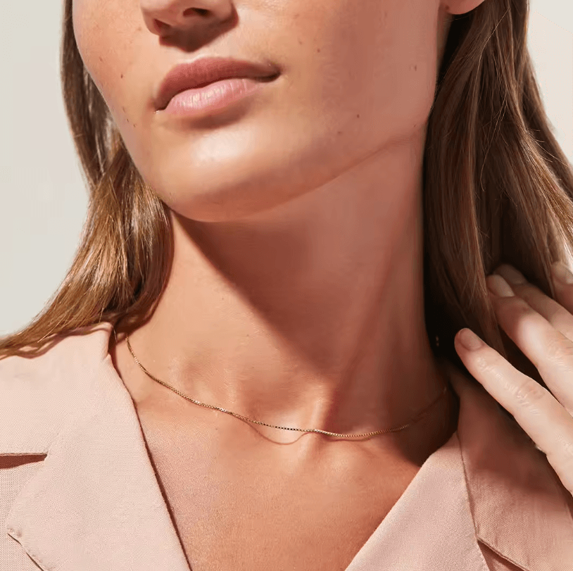 चमकदार सुंदर हार