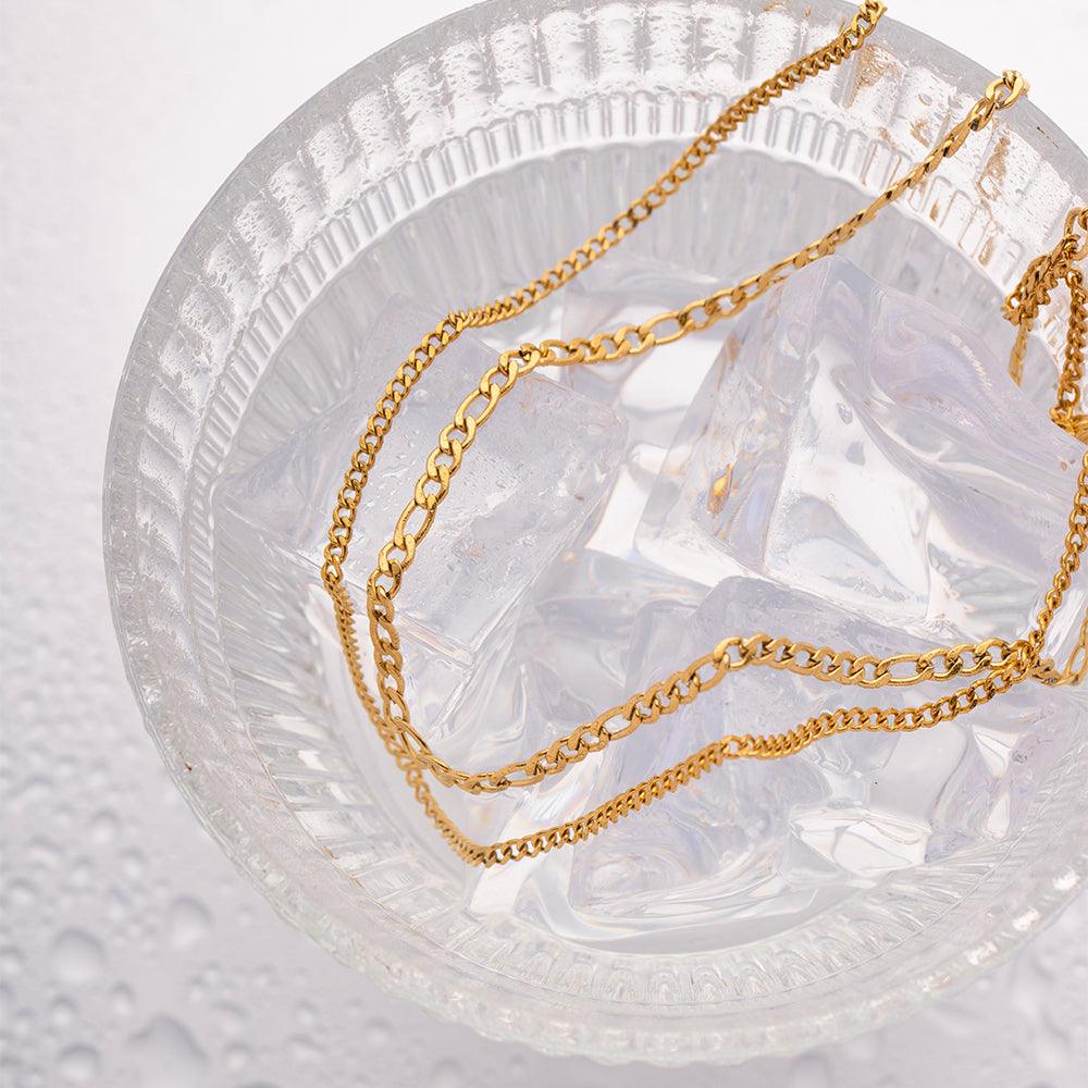 2 लेयर वाला बोल्ड नेकलेस