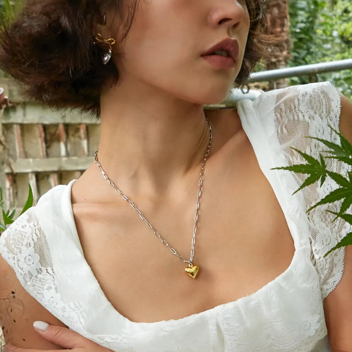 डुअल टोन हार्ट नेकलेस