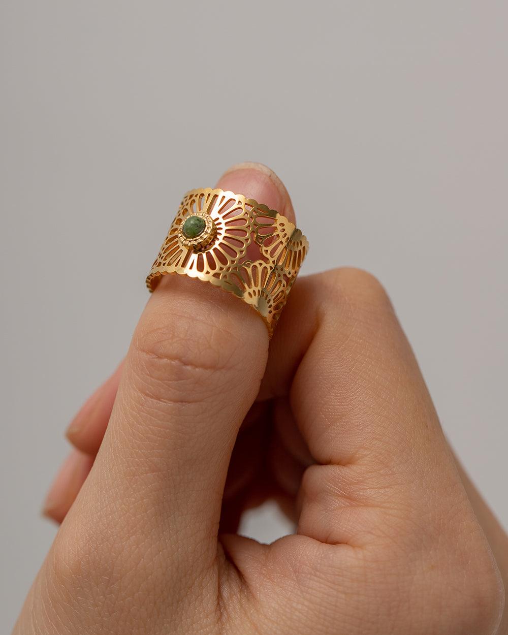 रॉयल फ्लोरा आकार बदलने योग्य अंगूठी