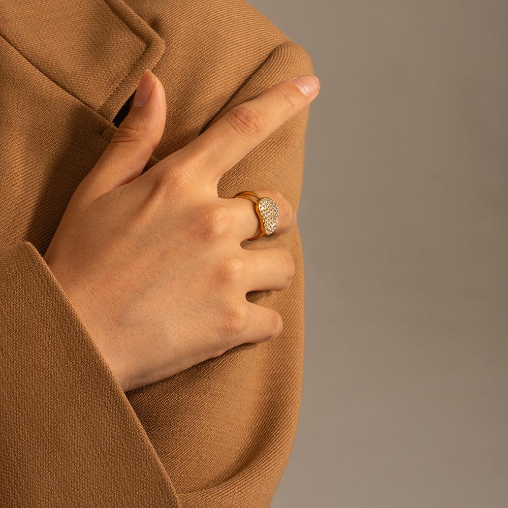 स्पार्कल हार्ट रिंग