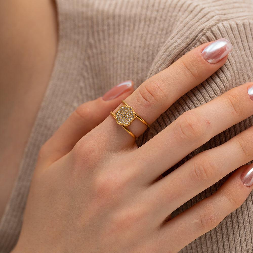 फ्लोरा ज़िरकोनिया स्तरित आकार बदलने योग्य अंगूठी