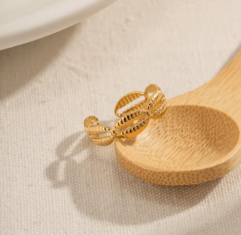 समुद्री शंख की सुंदर आकार बदलने योग्य अंगूठी