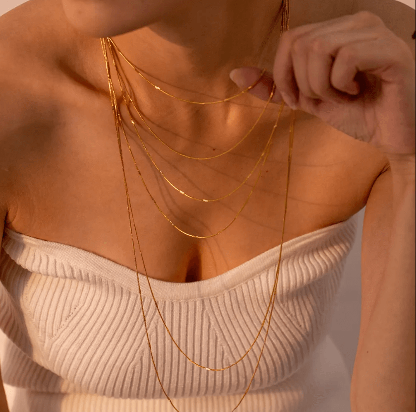 चमकदार सुंदर हार