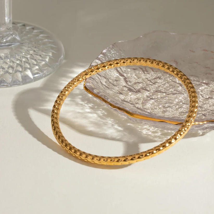 बनावट वाली चूड़ी - एकल टुकड़ा