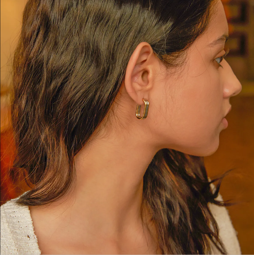 डुअल टोन लेयर्ड हूप इयररिंग
