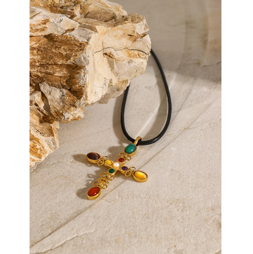 क्रॉस मल्टीकलर कॉर्ड नेकलेस