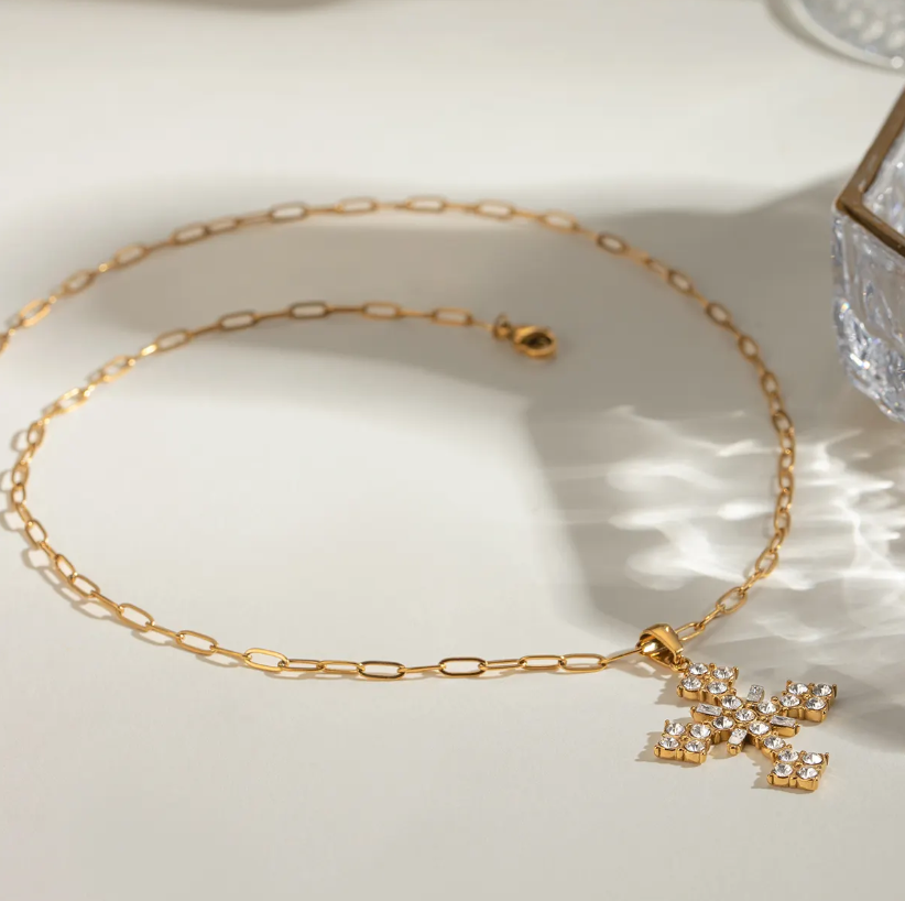 क्रॉस बिग एलीट नेकलेस