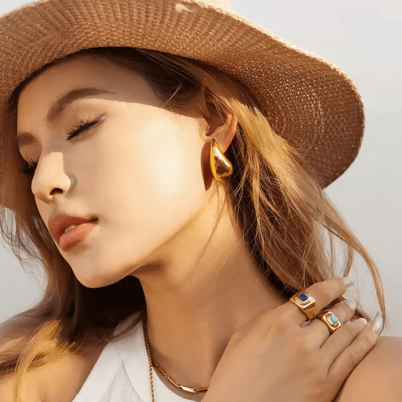 Water Drop Lightweight Earring - Medium