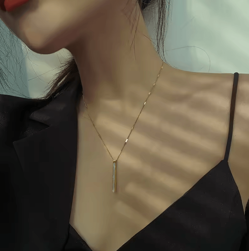 लंबा पेंडेंट हार