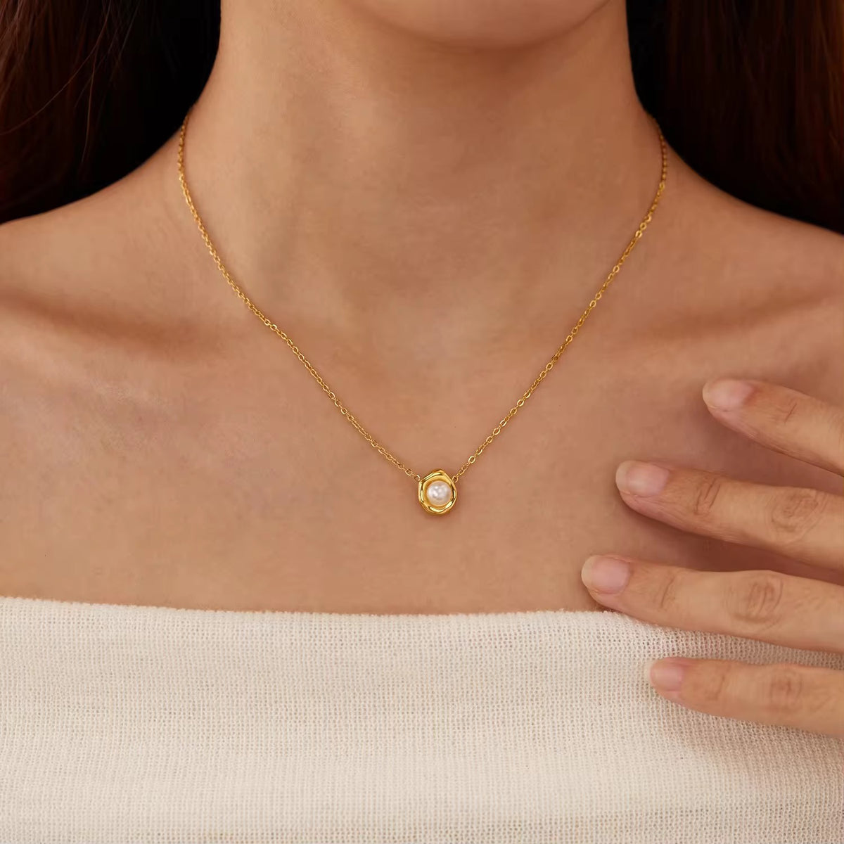 Pearl Nest Necklace
