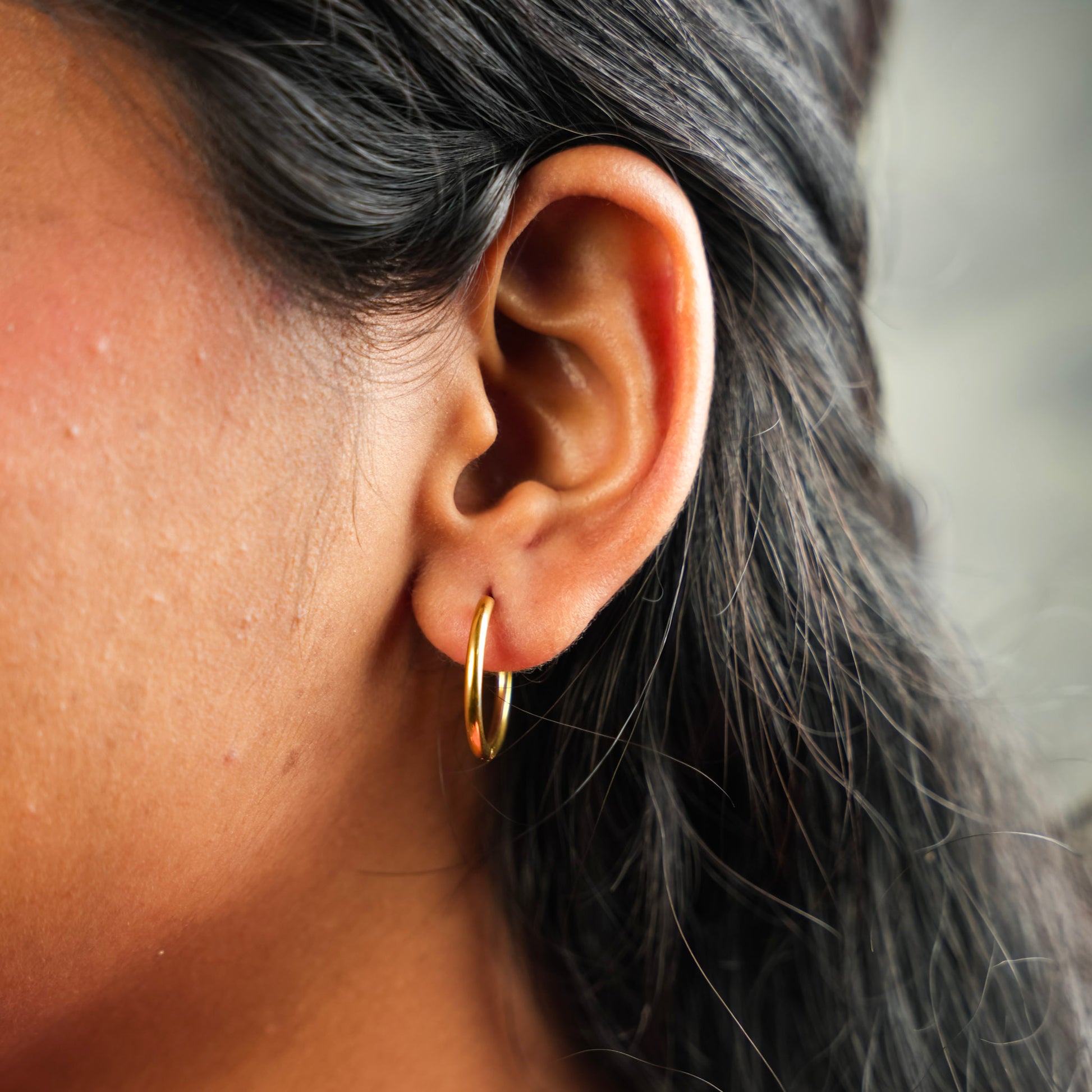 Petite Hoop Earring - 16 MM