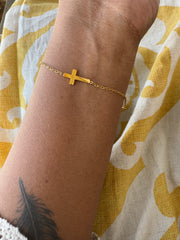 Tiny Cross Bracelet