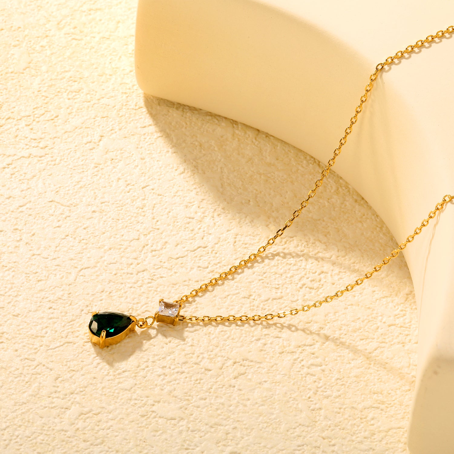 Aira Celeste Necklace - Emerald