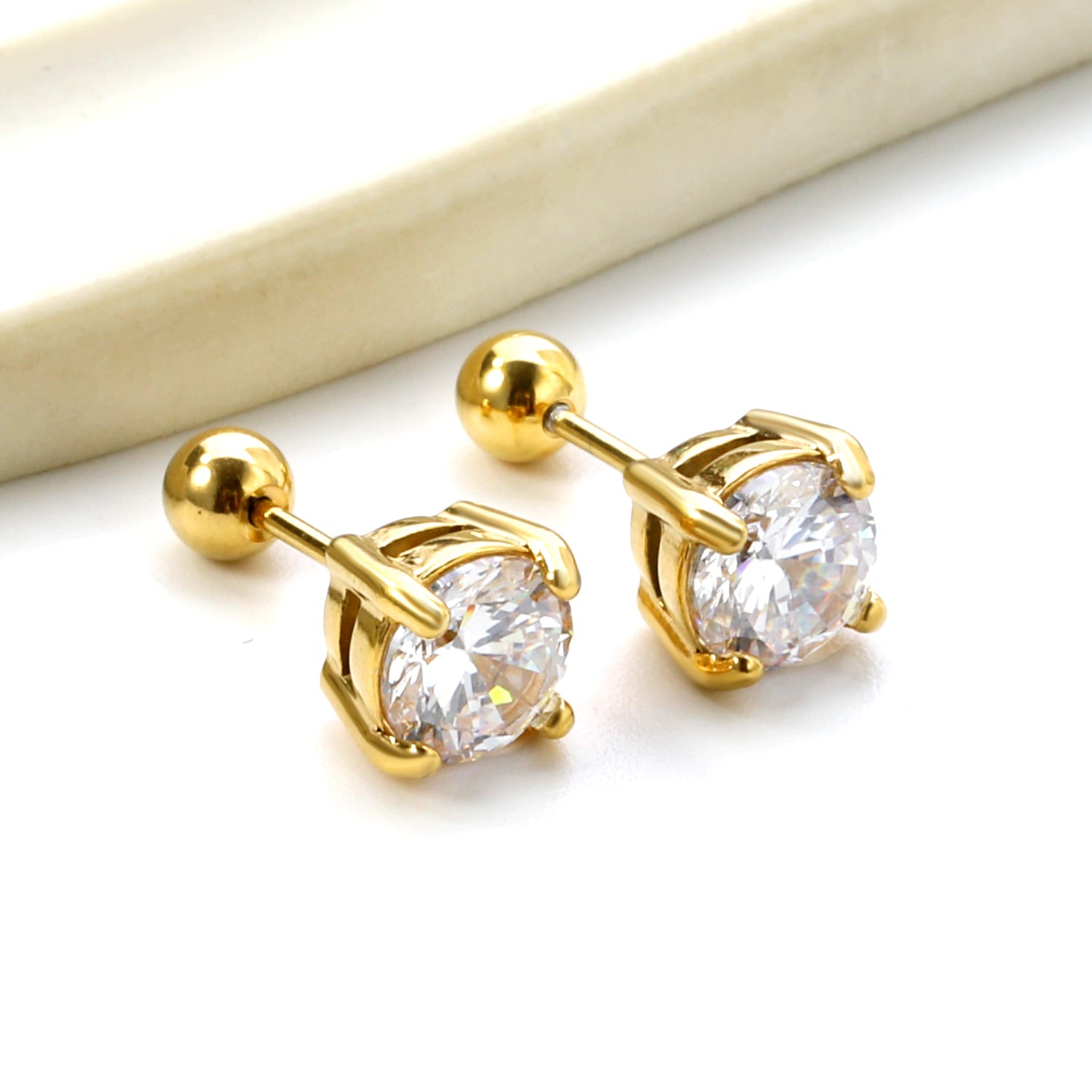 Royal Diamond Stud Earring