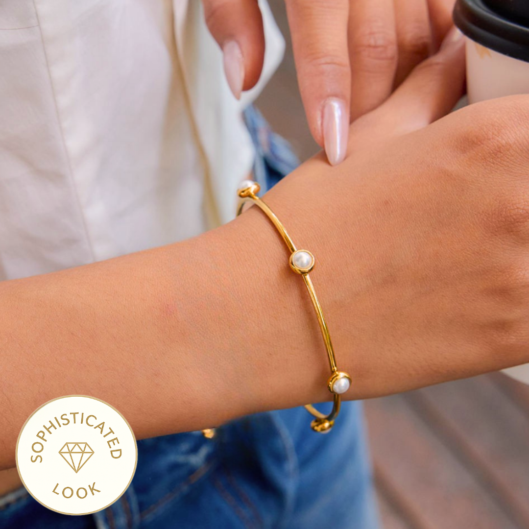 Buy 18k Gold Pearl Bangle Online