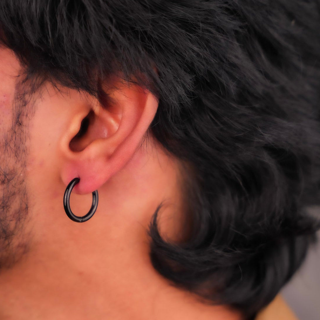 काले गोल हूप इयररिंग्स - 14 MM