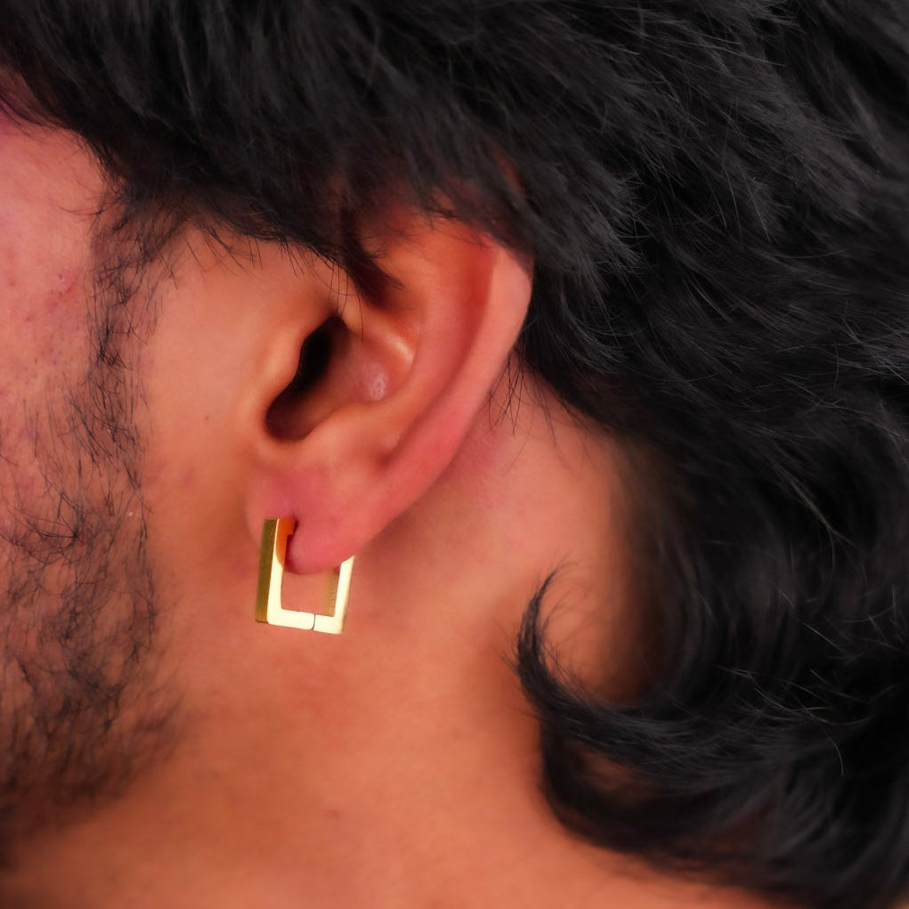 स्क्वायर हूप इयररिंग्स - सोना 