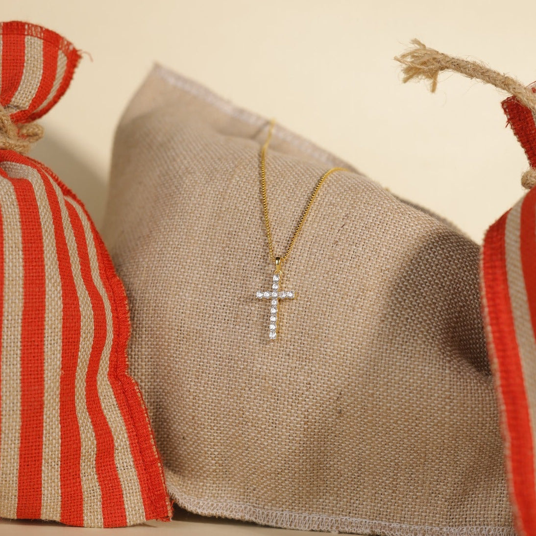 925 Silver 22kt Gold Plated Cross Zirconia Necklace