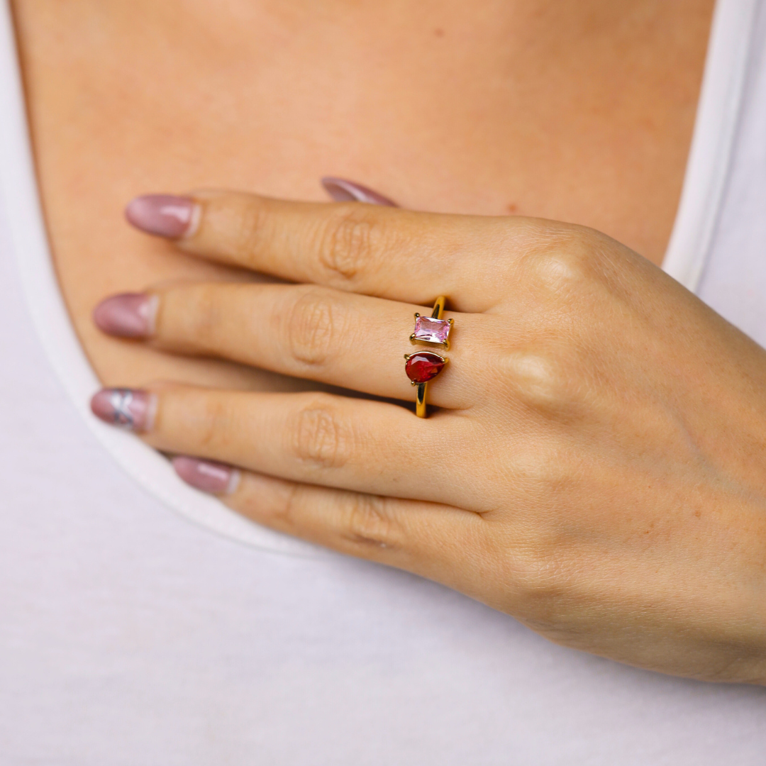 Purchase Ring With Red Gemstone