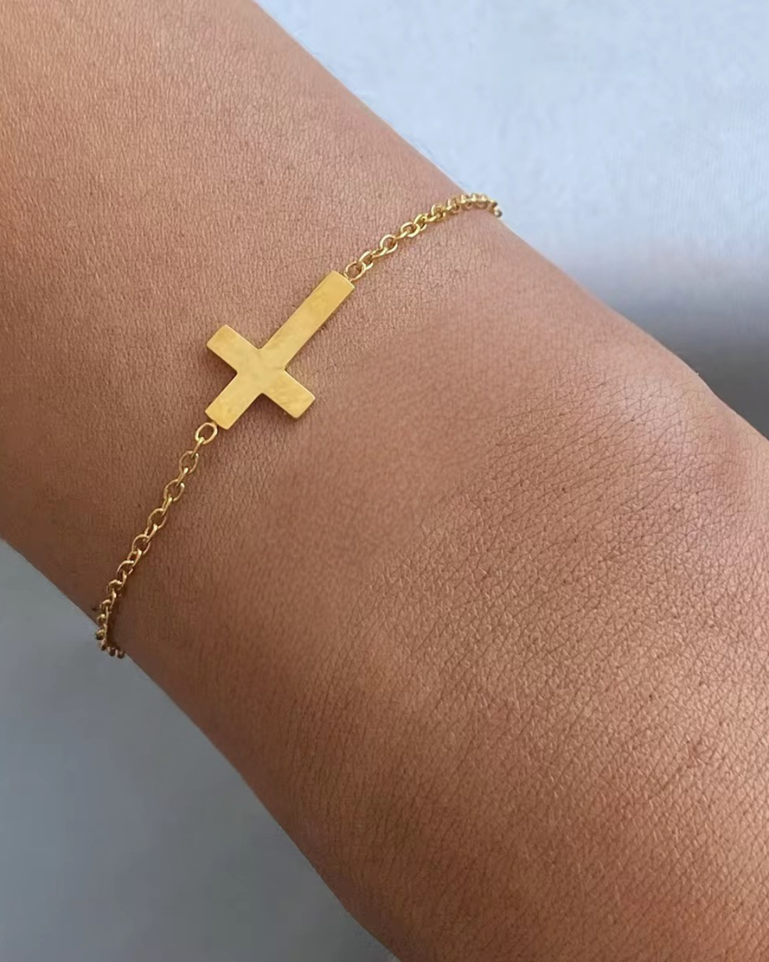 Tiny Cross Bracelet