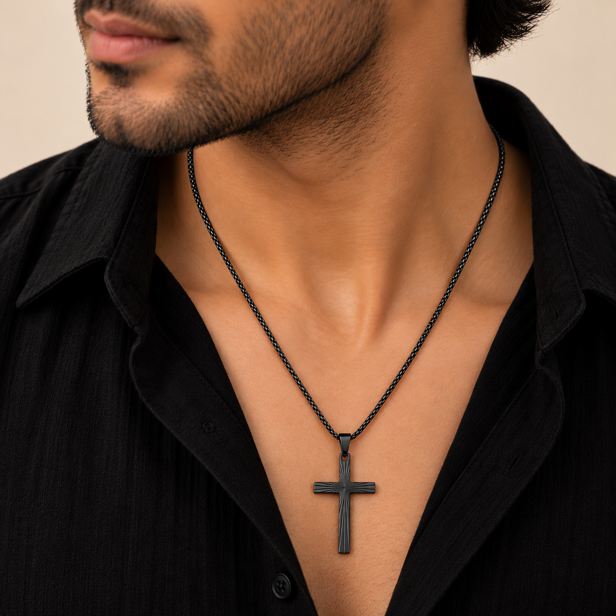 Solstice Cross Chain - Black