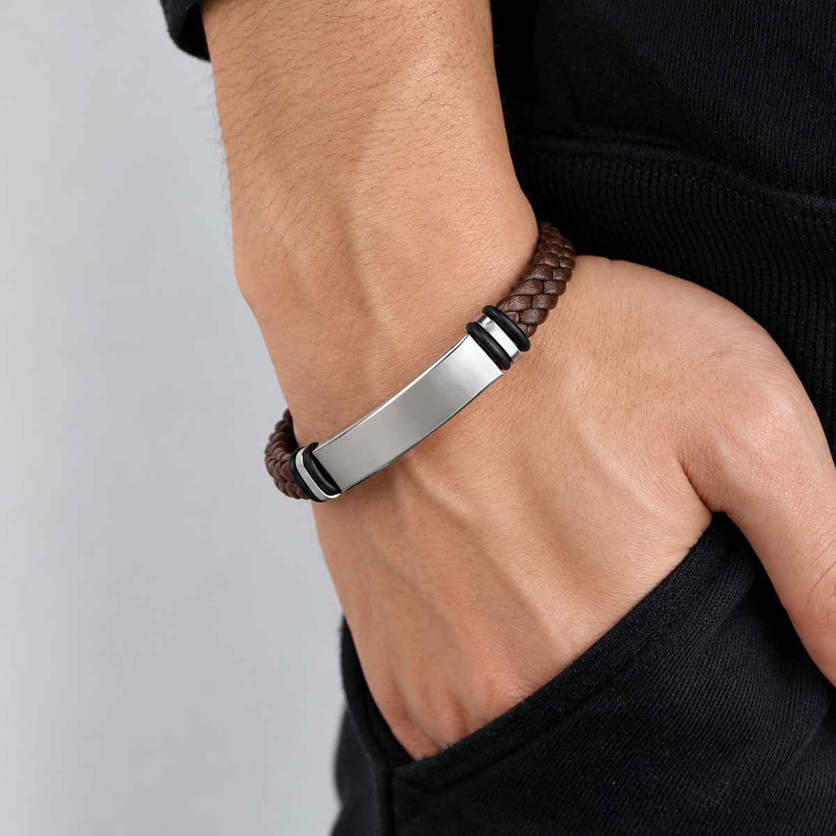 Engravable Leather Bracelet - Brown