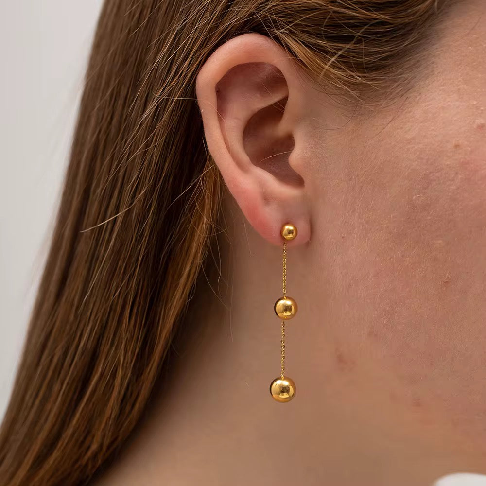 Orb Bliss Dangling Earring