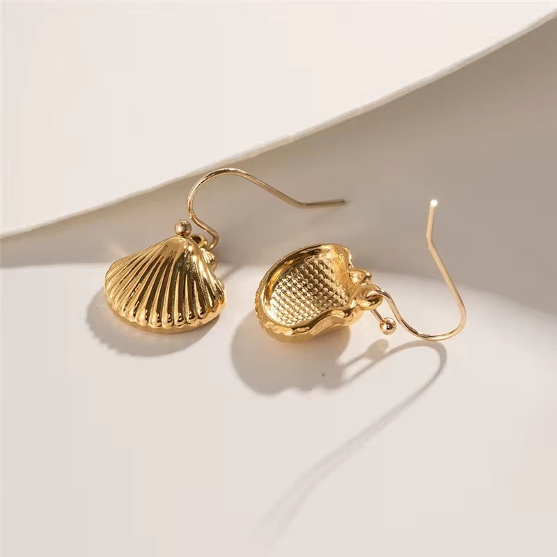 Sea Shell Hanging Earring