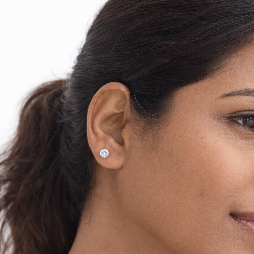 Solitaire Stud Earring