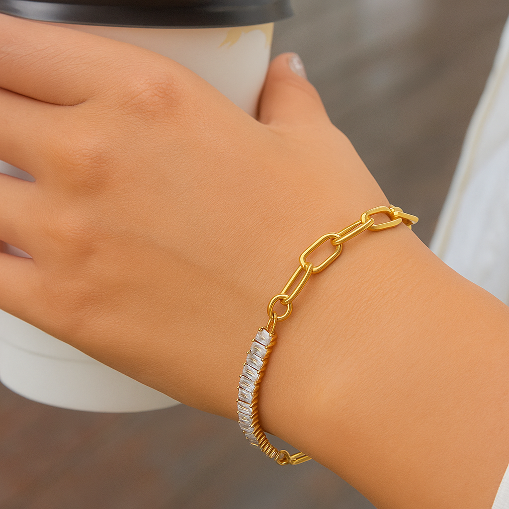 आधा चेन आधा ज़िरकोनिक बकल ब्रेसलेट